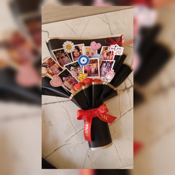 2026/01/1008927687-scaled.jpg Polaroid Photo Bouquet